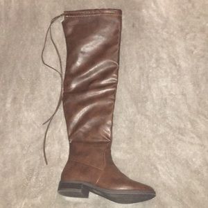 High knee leather boots